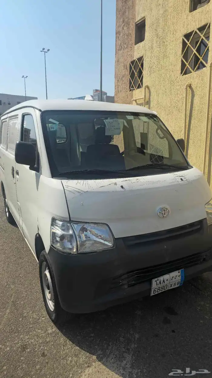للبيع تويوتا هايس 2023 - قير عادي - ممشى 80 ألف كم ا 7