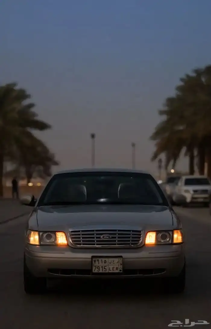 فورد كراون فكتوريا 2011 2