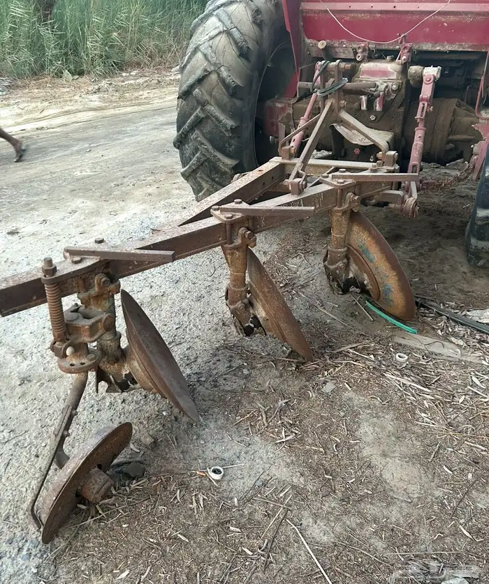 معدات حراثه وملحقاتها 1