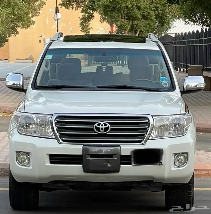 تويوتا لاندكروزر 2015 V6 0