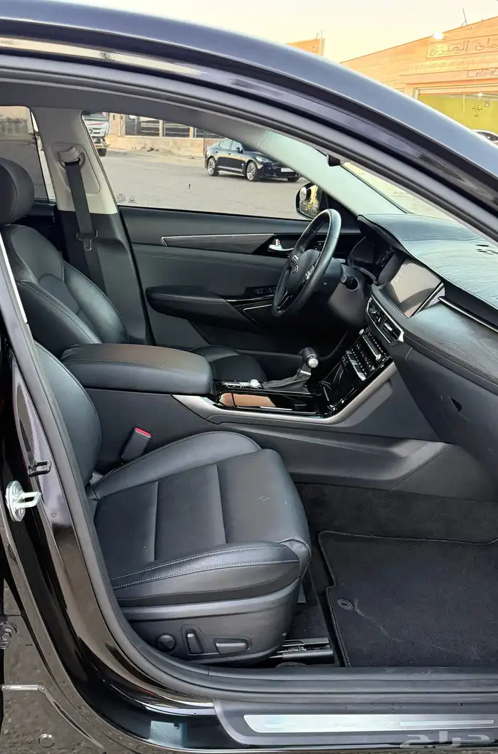 كيا K7 2020 نص فل بطاقة جمركية 18