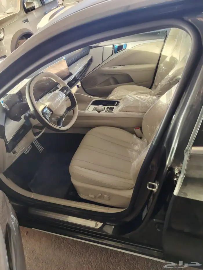 كيا k8 2026 استاندر اصفار  . 4