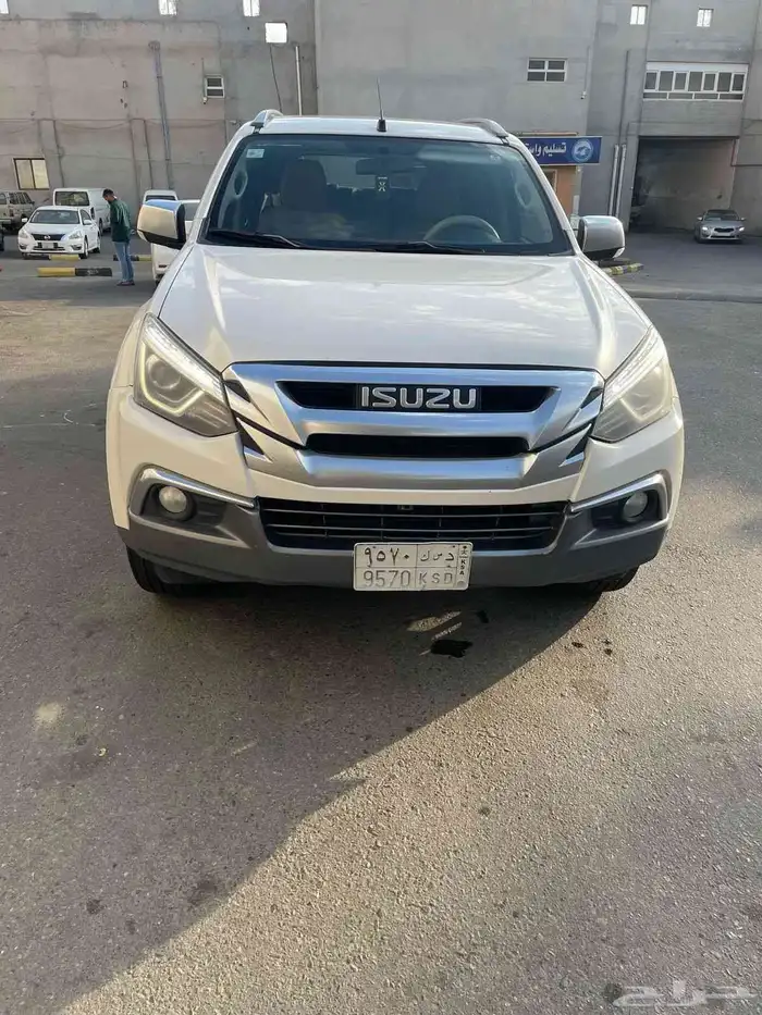 أسوزو ديماكس 0