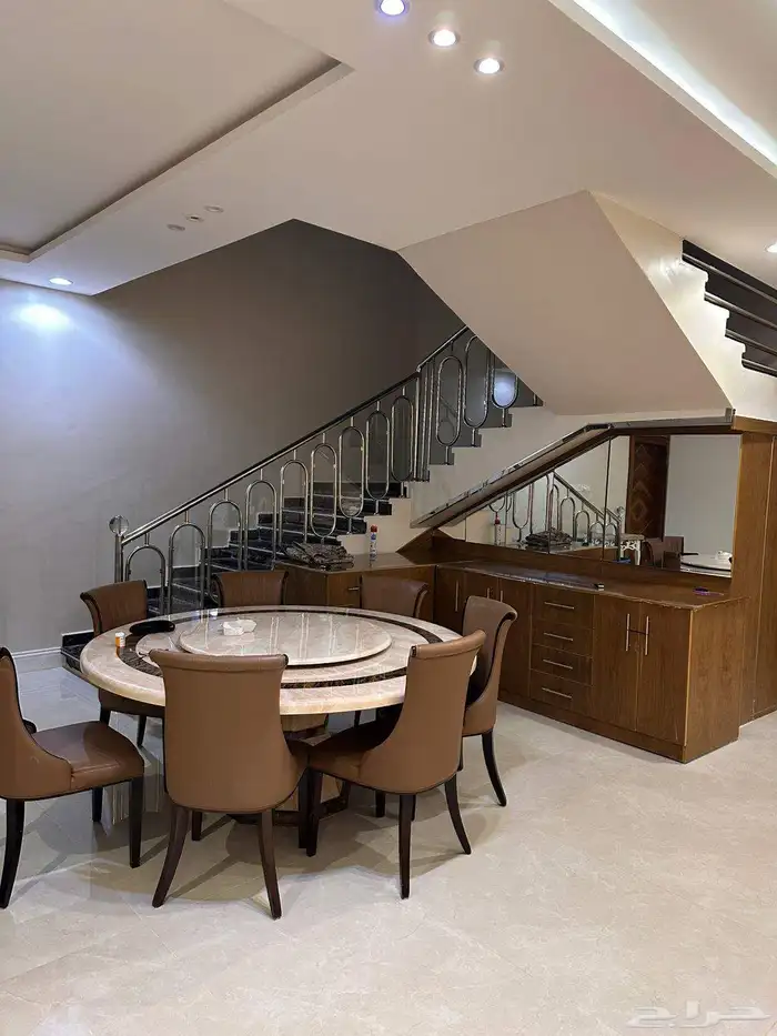 فله دورين وشقتين بحي طويق 7