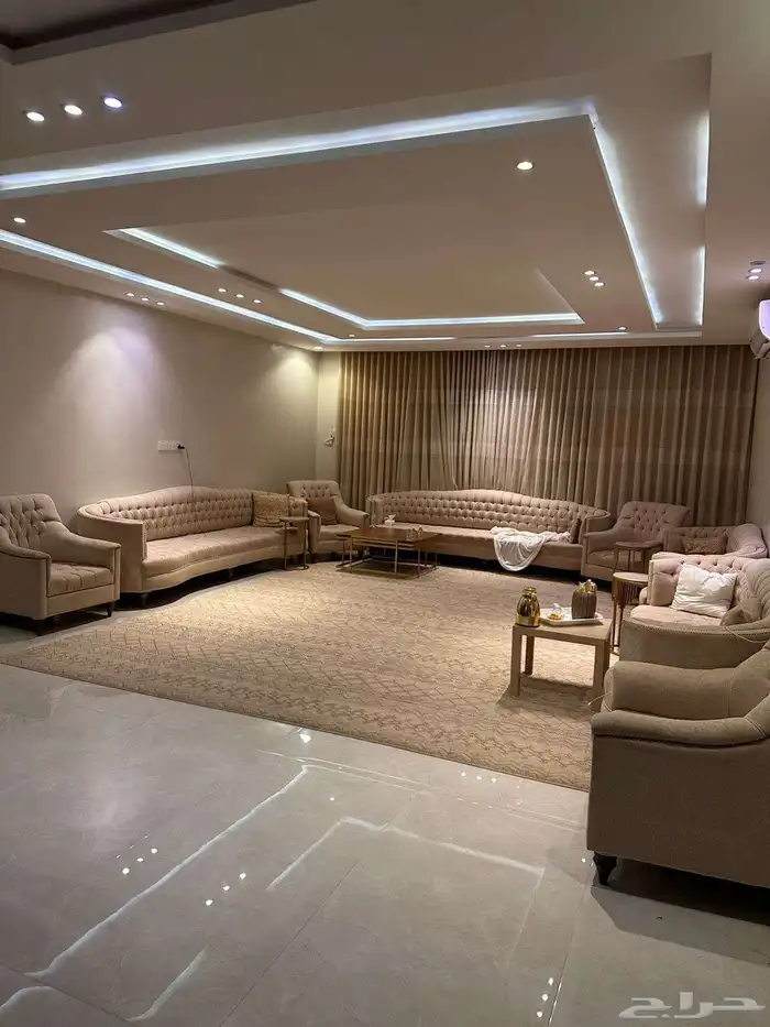 فله دورين وشقتين بحي طويق 3