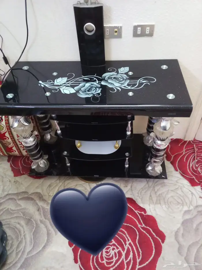 طاولة للبيع 0