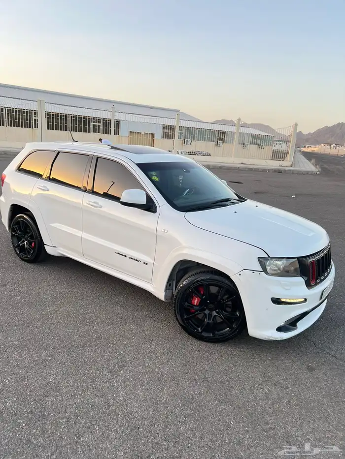جيب جراند شيروكي 2013 SRT 28