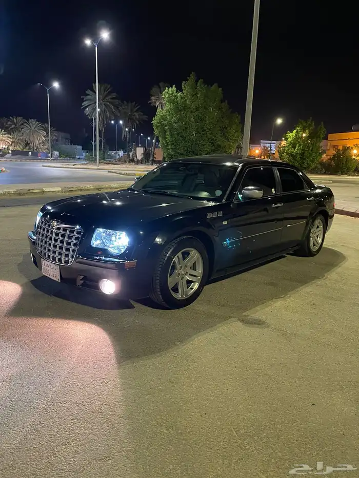 للبيع كرايزلر موديل 2005 1