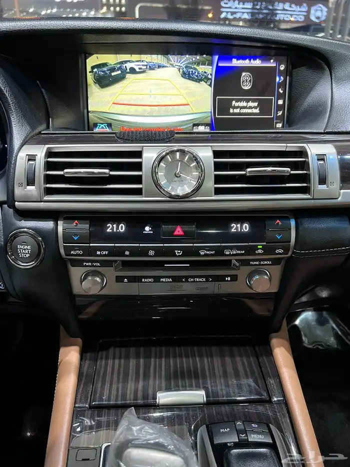 لكزس LS460L موديل 2016 11