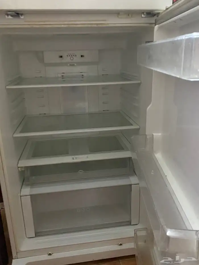 ثلاجة LG استخدام نظيف 1