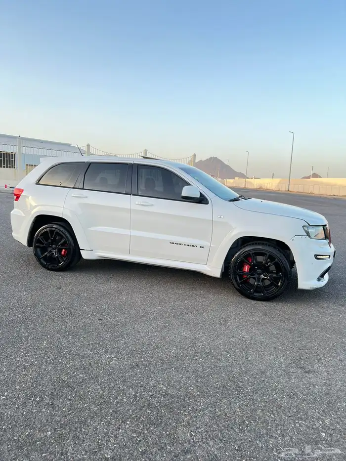 جيب جراند شيروكي 2013 SRT 4