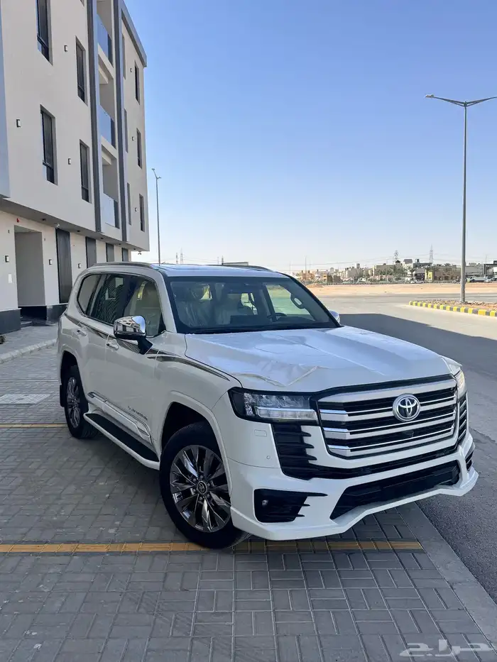 لاندكروزر للايجار تاجير سيارات جكسار للايجار 4