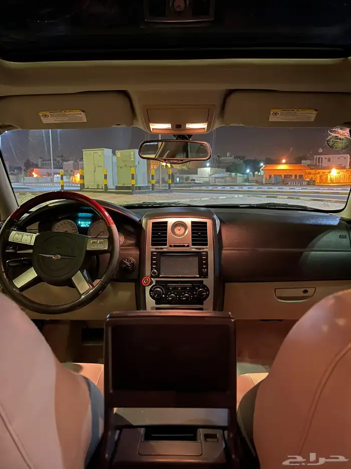 للبيع كرايزلر موديل 2005 21