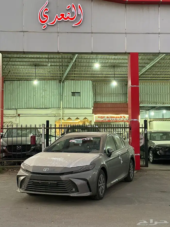 كامري E بنزين ستاندر 2025 بسعر 115.000 2
