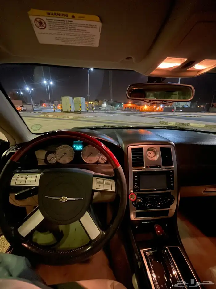 للبيع كرايزلر موديل 2005 15