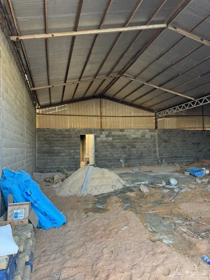 مستودعات كبير وصغير للإيجار( المزاحمية 1