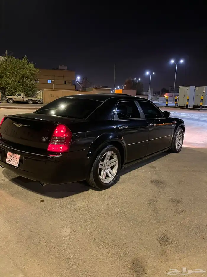 للبيع كرايزلر موديل 2005 7