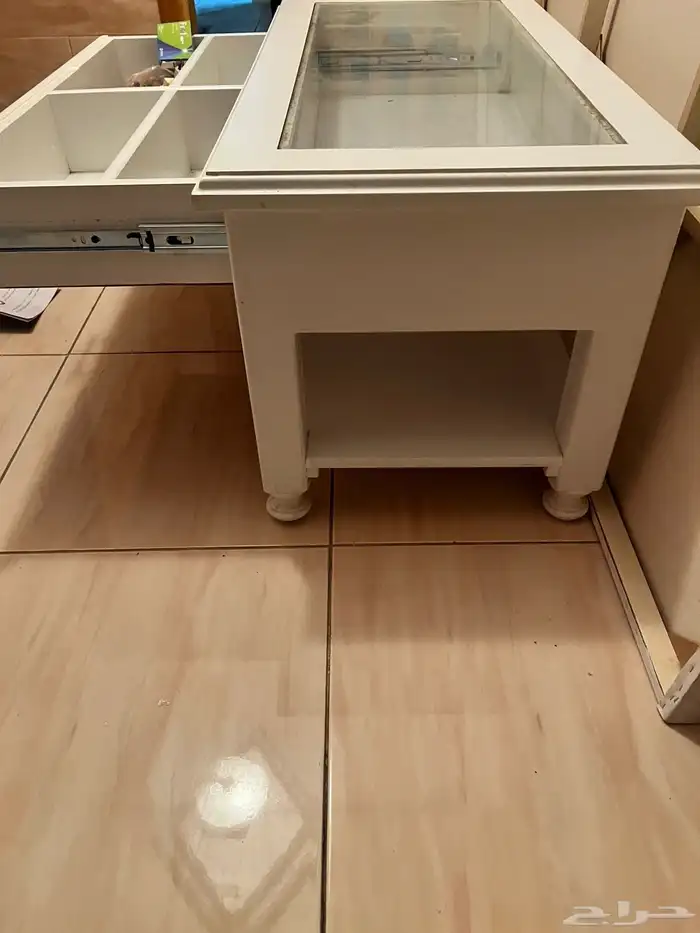 طاولة نجارة مع درج سحب ومساحة تخزين تحت 2