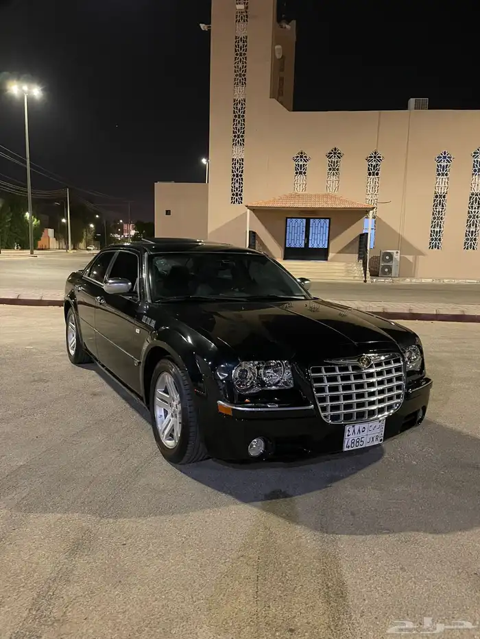 للبيع كرايزلر موديل 2005 10