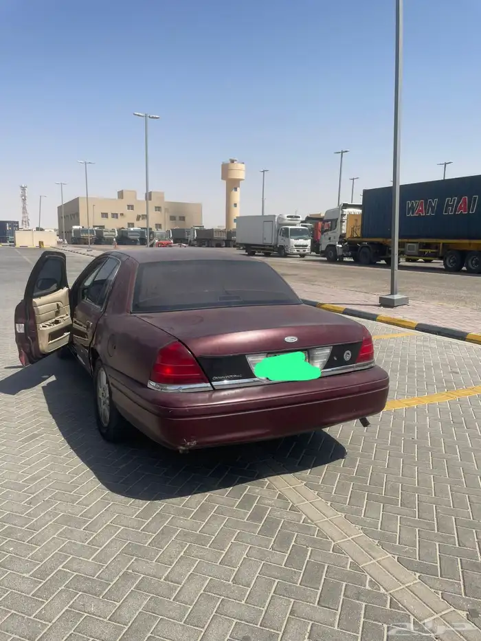 فورد فكتوريا 2010 1