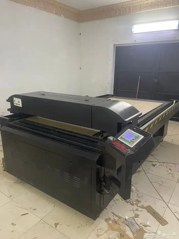 مكينة ليزر حفر وقص 2030 الاكرلك 2