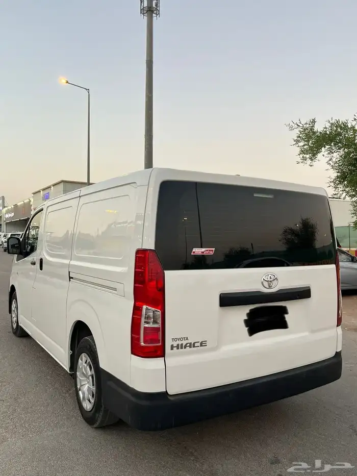 تويوتا باص 2022 بضاعه ديزل هايس للبيع 3