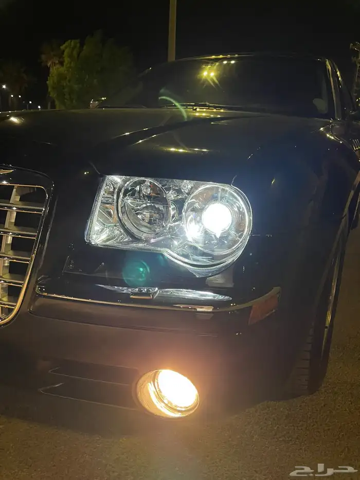 للبيع كرايزلر موديل 2005 4