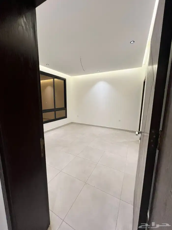 شقة للائجار عوايل   الريان 10