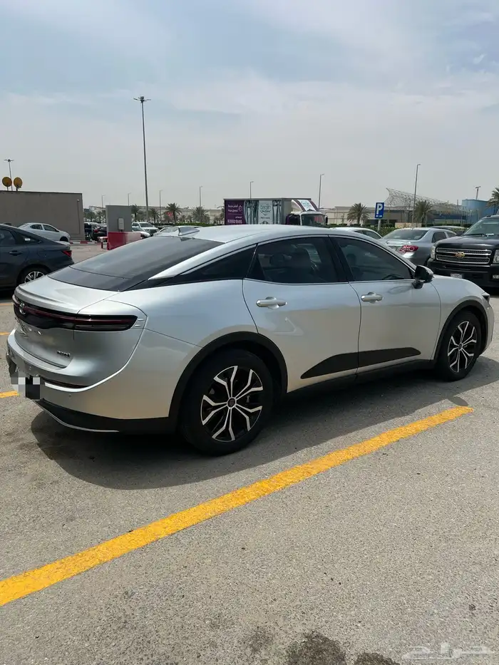 تويوتا كراون 5