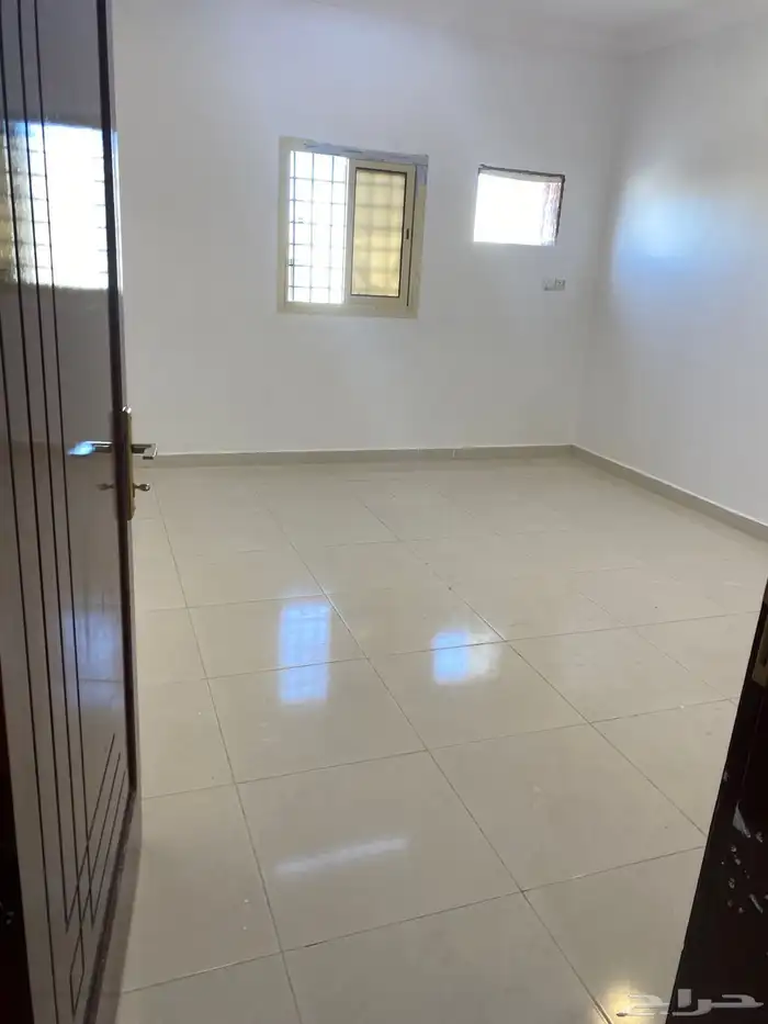 شقق للايجار في شوران خلف مدرسة ابو الطيب المتنبي 2