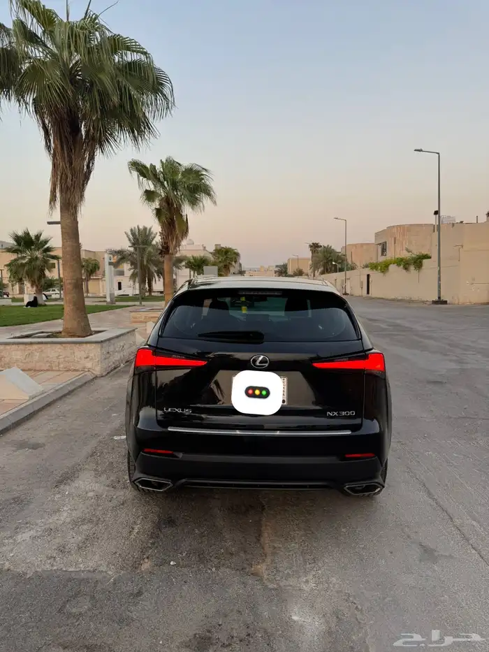 لكزس NX300 2020 1