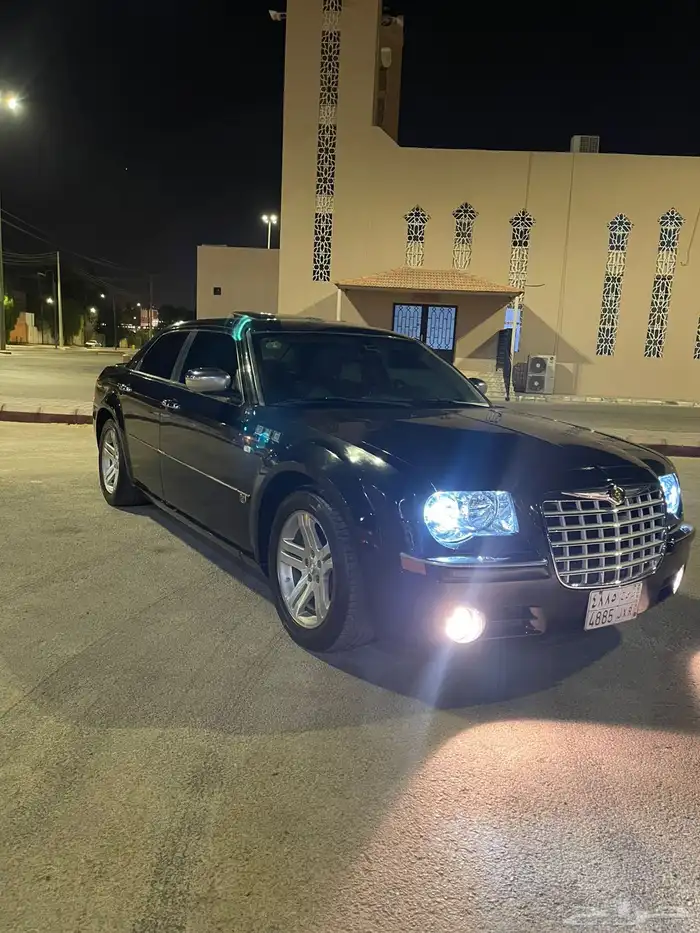 للبيع كرايزلر موديل 2005 3