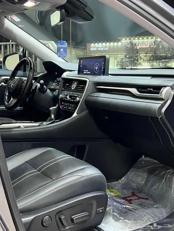 لكزس RX350L موديل 2021 14