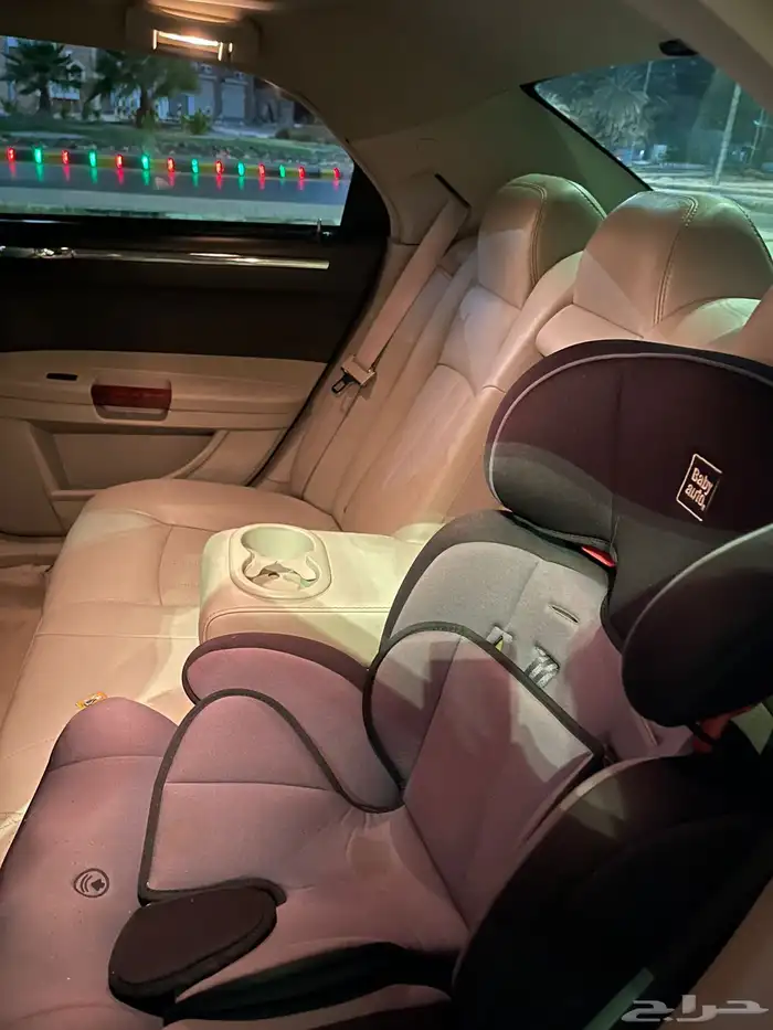 للبيع كرايزلر موديل 2005 16