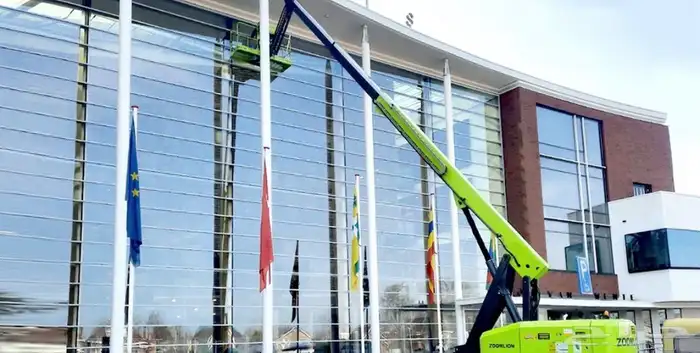 للبيع   رافعة تلسكوبية Zoomlion ZT26J موديل 2025 1