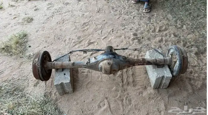 دفرنس هايلوكس موديل 83 3