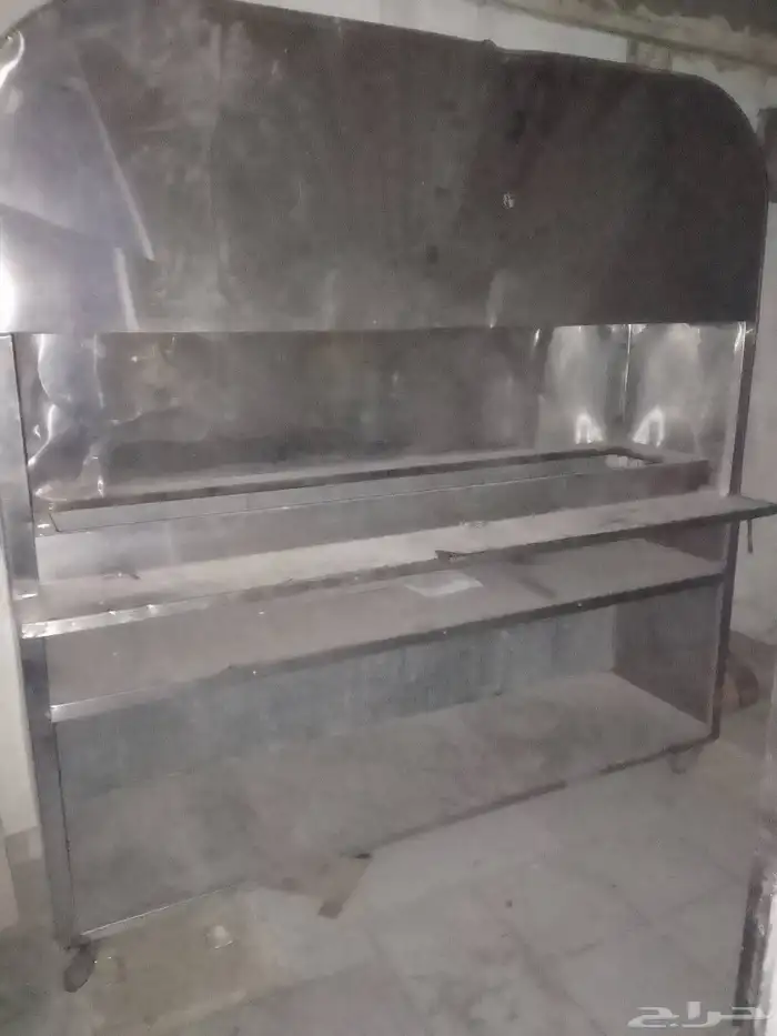 للبيع معدات مطعم استانلس اصلية (مشوى  طاولة تجهيز) 2