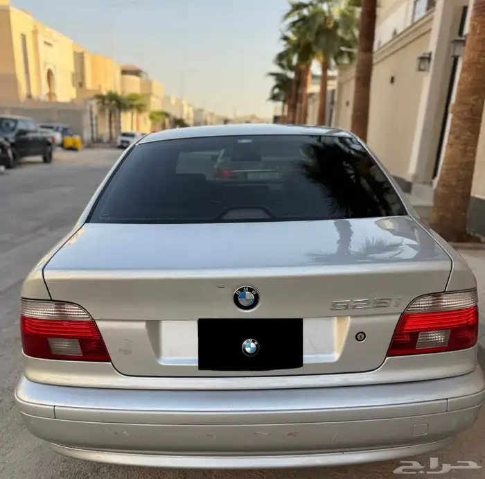 بي ام دبليو الفئة الخامسة 525i فل كامل 2003 2