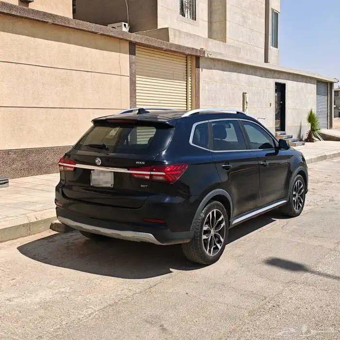 ام جي RX-5 موديل 2022 4