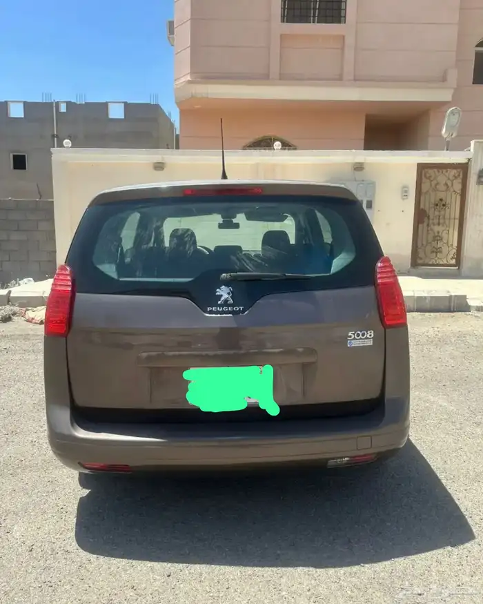 سيارة بيجو 5008 2015 1