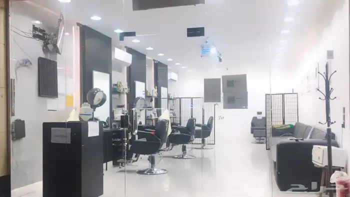 اثاث صالون حلاقة للتقبيل 1