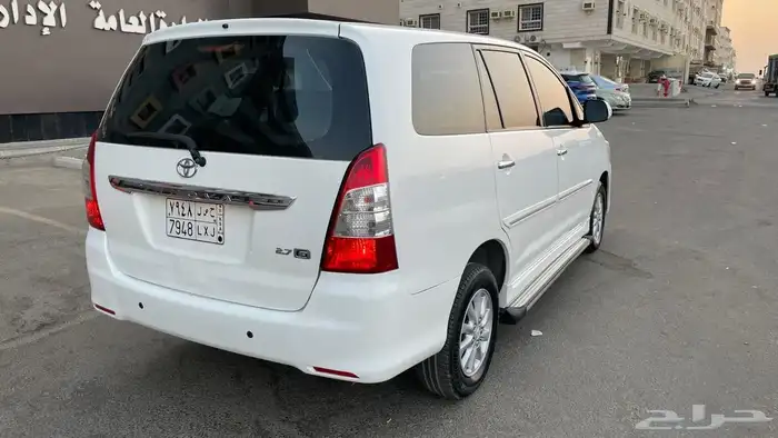 تويوتا انوفا 2014 3