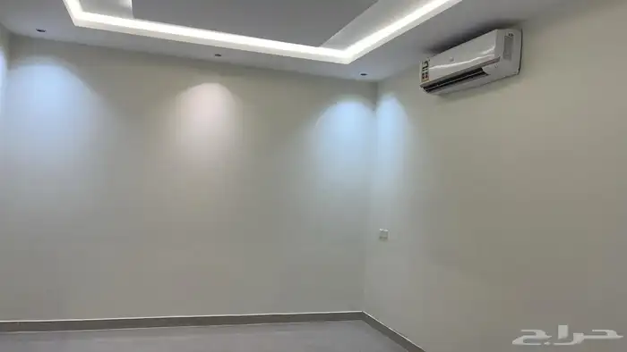للايجار شقه عوايل بالمونسيه 1