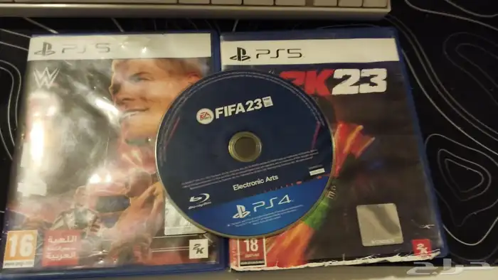 للبيع اشرطة سوني 5 و فيفا 4 تشتغل في 5 1
