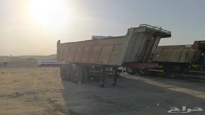للبيع صندوق قلاب قاعده 16 3