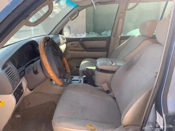 جيب لاندكروزر موديل 2006 للبيع 8