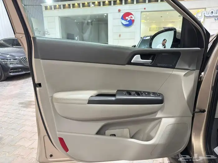 سبورتاج 2017 فل بنزين 16