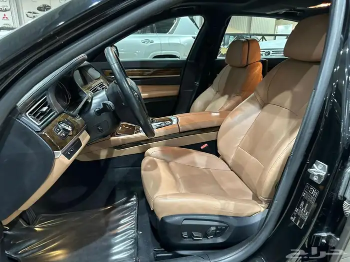 بي ام دبليو Li 740 2013 3