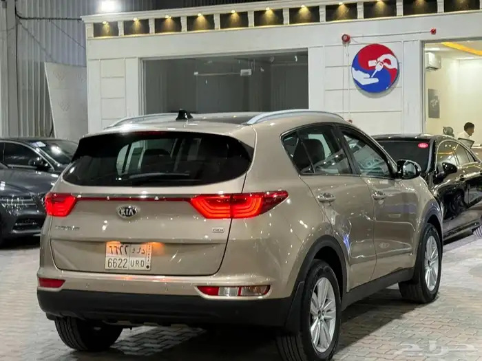 سبورتاج 2017 فل بنزين 6