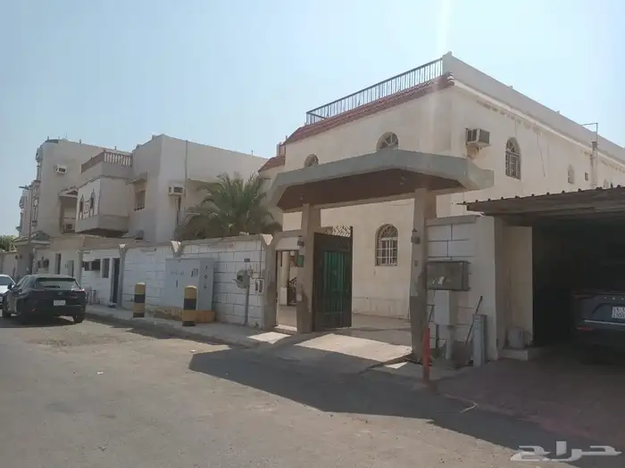 للبيع فيلا حي المرجان 7